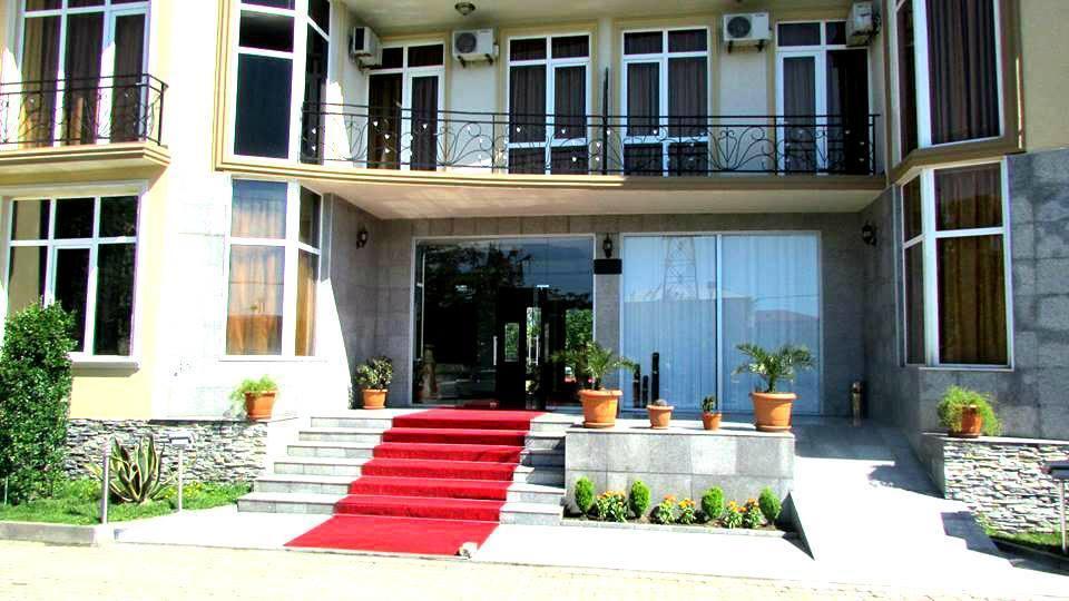 קובולטי Hotel Diana מראה חיצוני תמונה